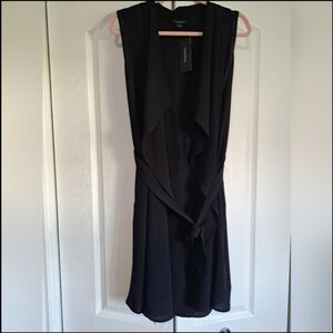 (NWT) Translucent over vest perfect for summer 🌴🍹 Topper !